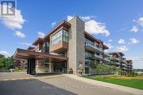 268 - 1575 Lakeshore Road W, Mississauga (Clarkson), ON - Outdoor With Balcony With Facade