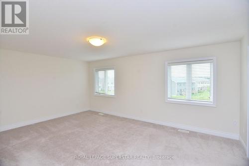 7724 Black Maple Drive, Niagara Falls, ON - Indoor Photo Showing Other Room