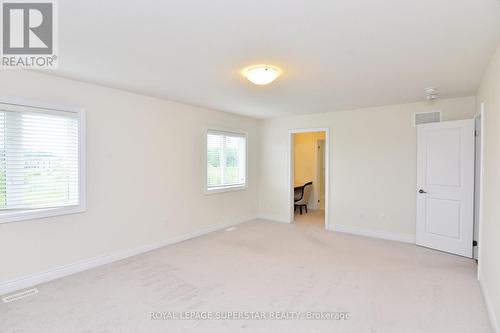 7724 Black Maple Drive, Niagara Falls, ON - Indoor Photo Showing Other Room