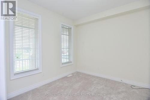 7724 Black Maple Drive, Niagara Falls, ON - Indoor Photo Showing Other Room