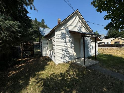 7687 Riverside Drive, Grand Forks, BC - Outdoor