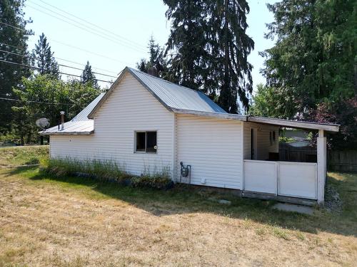 7687 Riverside Drive, Grand Forks, BC - Outdoor