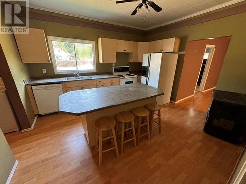 7687 Riverside Drive, Grand Forks, BC - Indoor Photo Showing Kitchen