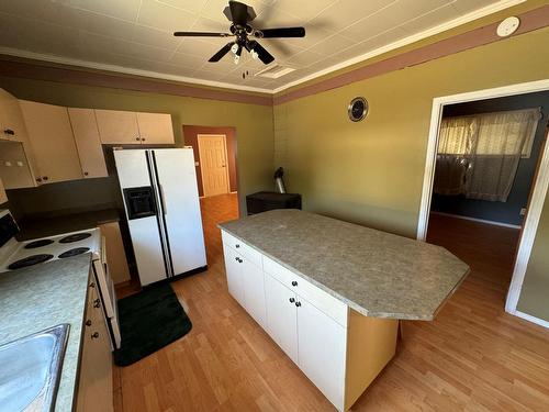 7687 Riverside Drive, Grand Forks, BC - Indoor Photo Showing Kitchen