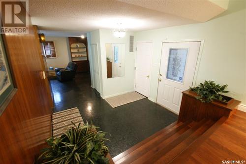 24 Simpson Crescent, Saskatoon, SK - Indoor Photo Showing Living Room