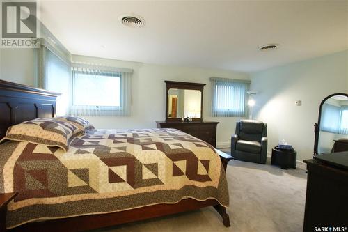 24 Simpson Crescent, Saskatoon, SK - Indoor Photo Showing Bedroom