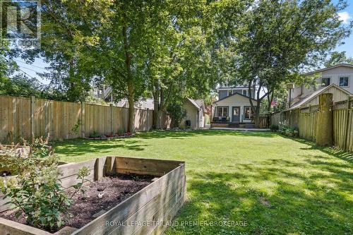 136 Langarth Street E, London, ON - Outdoor With Backyard