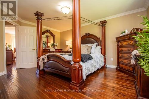 2548 Thornbury Drive, Peterborough (Otonabee), ON - Indoor Photo Showing Bedroom