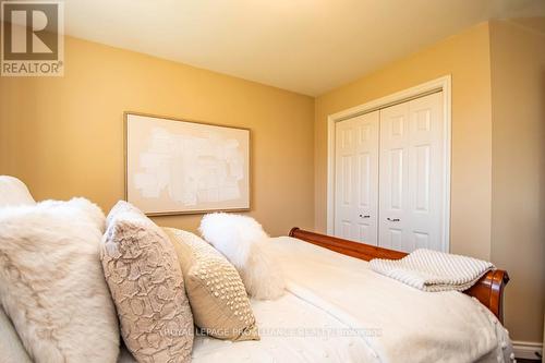 2548 Thornbury Drive, Peterborough (Otonabee), ON - Indoor Photo Showing Bedroom