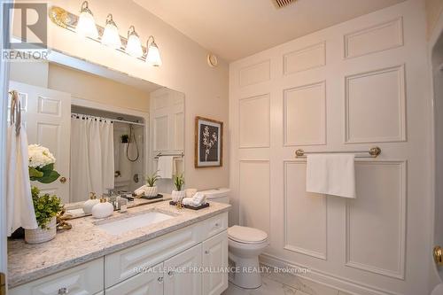 2548 Thornbury Drive, Peterborough (Otonabee), ON - Indoor Photo Showing Bathroom