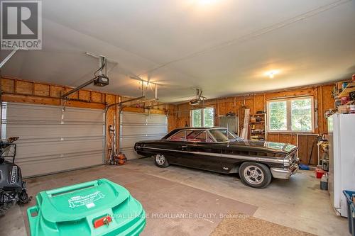 2548 Thornbury Drive, Peterborough (Otonabee), ON - Indoor Photo Showing Garage