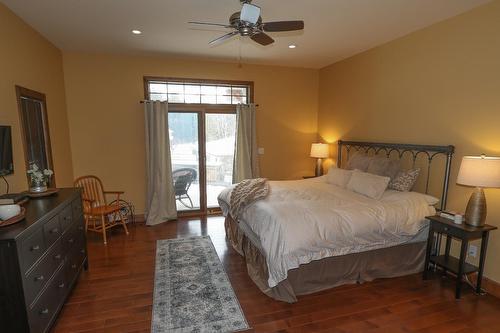 6308 Ash Road, Wasa, BC - Indoor Photo Showing Bedroom