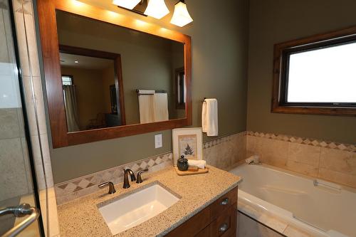 6308 Ash Road, Wasa, BC - Indoor Photo Showing Bathroom