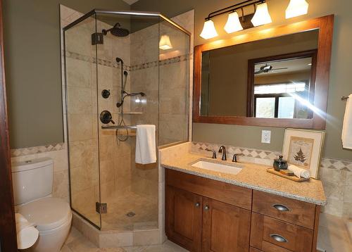 6308 Ash Road, Wasa, BC - Indoor Photo Showing Bathroom