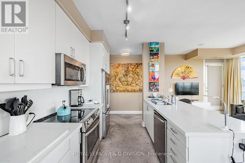 508 - 530 St Clair Avenue W, Toronto (Humewood-Cedarvale), ON - Indoor Photo Showing Kitchen