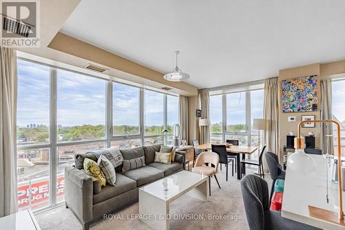 508 - 530 St Clair Avenue W, Toronto (Humewood-Cedarvale), ON - Indoor Photo Showing Living Room