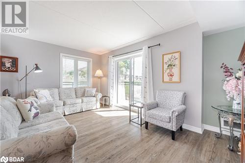 104 Summit Ridge Drive Unit# 111, Guelph, ON - Indoor Photo Showing Living Room