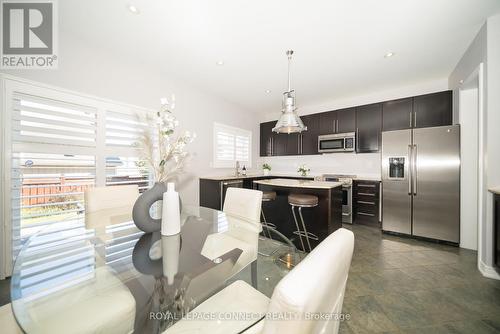 18 Kane Crescent, Aurora (Bayview Northeast), ON - Indoor