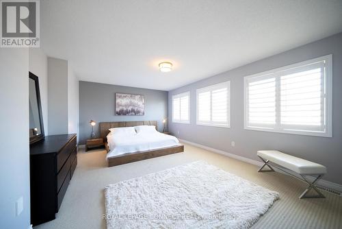 18 Kane Crescent, Aurora, ON - Indoor Photo Showing Bedroom