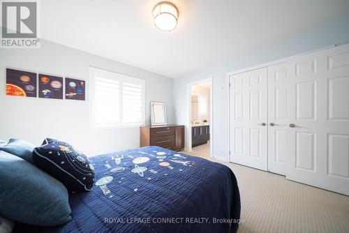 18 Kane Crescent, Aurora, ON - Indoor Photo Showing Bedroom