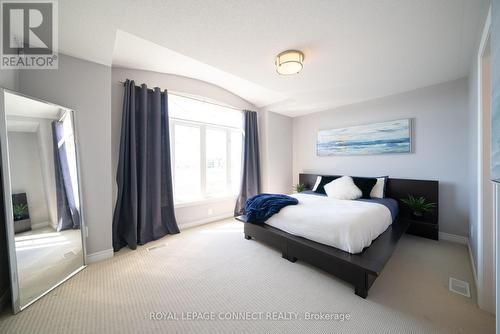 18 Kane Crescent, Aurora (Bayview Northeast), ON - Indoor Photo Showing Bedroom