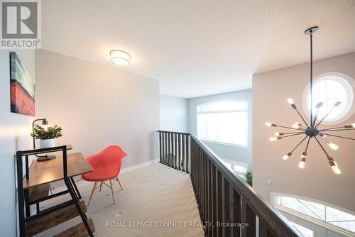 18 Kane Crescent, Aurora, ON - Indoor Photo Showing Other Room