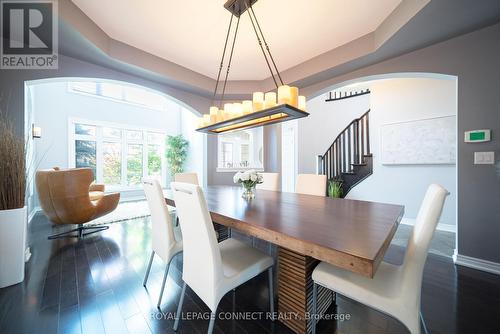 18 Kane Crescent, Aurora, ON - Indoor Photo Showing Dining Room