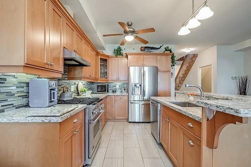 1069 Beach Boulevard, Hamilton, ON - Indoor Photo Showing Kitchen With Stainless Steel Kitchen With Upgraded Kitchen