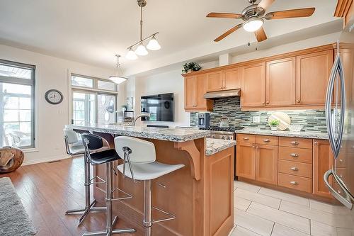 1069 Beach Boulevard, Hamilton, ON - Indoor