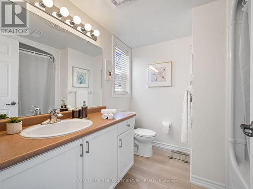 212 - 2065 Appleby Line, Burlington (Uptown), ON - Indoor Photo Showing Bathroom