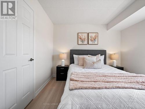 212 - 2065 Appleby Line, Burlington (Uptown), ON - Indoor Photo Showing Bedroom