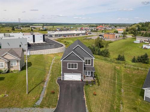 45 Perry Crescent, Stewiacke, NS 