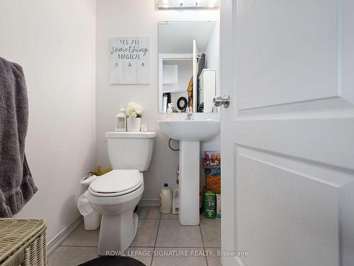 1-2480 Post Rd, Oakville, ON - Indoor Photo Showing Bathroom