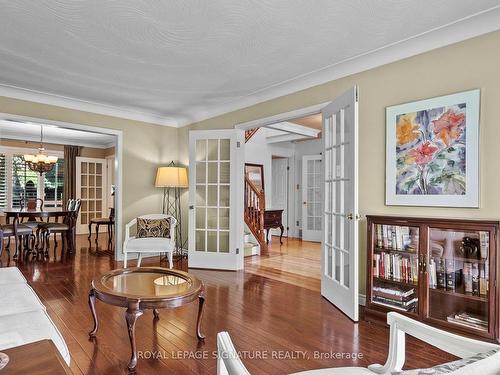 42 Edgewood Dr, Greater Napanee, ON - Indoor Photo Showing Living Room