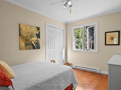 42 Edgewood Dr, Greater Napanee, ON - Indoor Photo Showing Bedroom