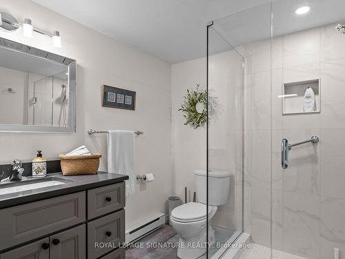 42 Edgewood Dr, Greater Napanee, ON - Indoor Photo Showing Bathroom