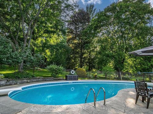 42 Edgewood Dr, Greater Napanee, ON - Outdoor With In Ground Pool With Backyard