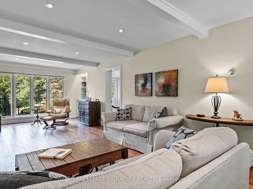 42 Edgewood Dr, Greater Napanee, ON - Indoor Photo Showing Living Room