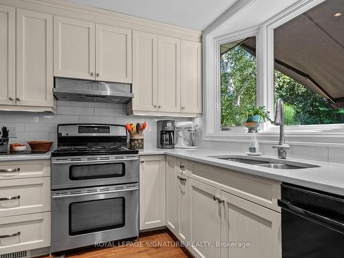 42 Edgewood Dr, Greater Napanee, ON - Indoor Photo Showing Kitchen With Double Sink