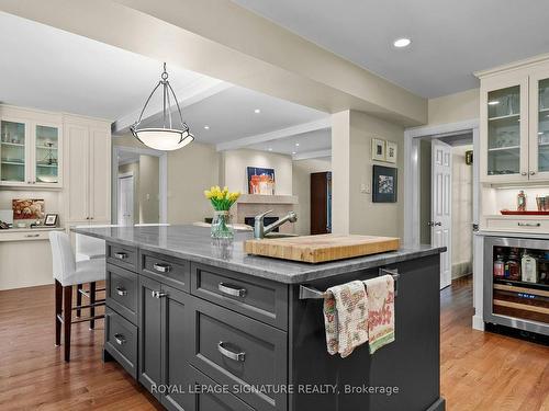 42 Edgewood Dr, Greater Napanee, ON - Indoor Photo Showing Kitchen