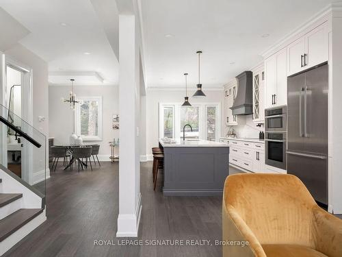 108 Bernard Ave, Toronto, ON - Indoor Photo Showing Kitchen With Upgraded Kitchen