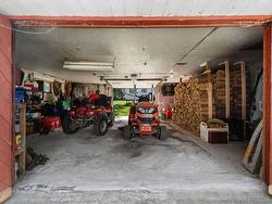 Garage - 