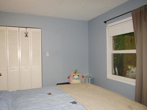 828 Sixth Street East, Fort Frances, ON - Indoor Photo Showing Bedroom