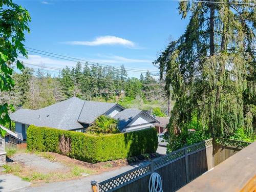 1652 Cedar Rd, Nanaimo, BC 