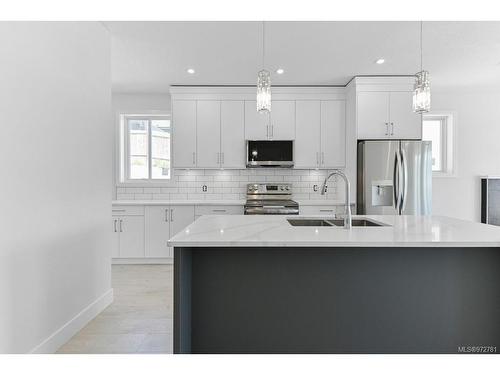 2204 Dodds Rd, Nanaimo, BC - Indoor Photo Showing Kitchen With Upgraded Kitchen