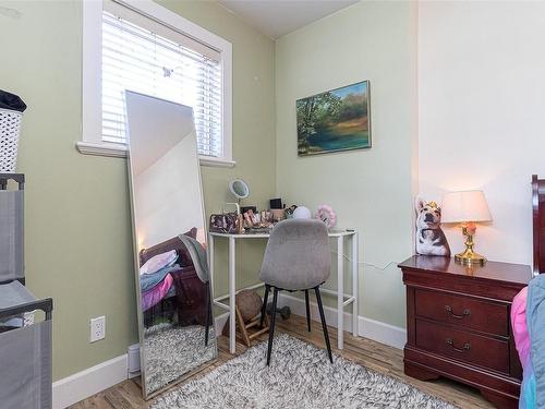 1-1731 Albert Ave, Victoria, BC - Indoor