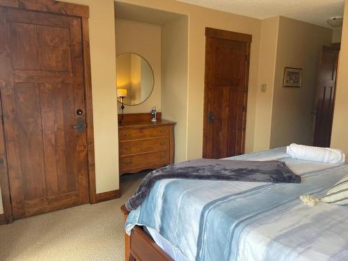 46-5035 Valley Drive, Kamloops, BC - Indoor Photo Showing Bedroom