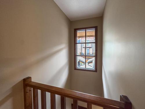 46-5035 Valley Drive, Kamloops, BC - Indoor Photo Showing Other Room