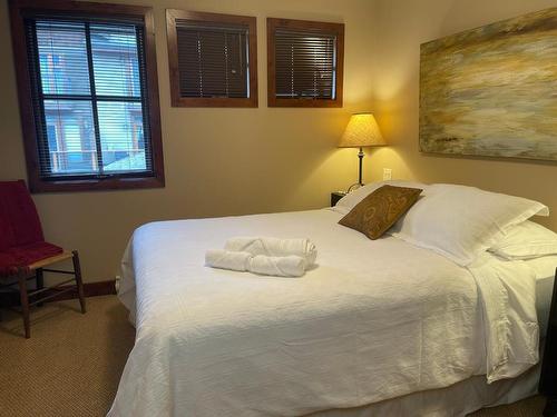 46-5035 Valley Drive, Kamloops, BC - Indoor Photo Showing Bedroom