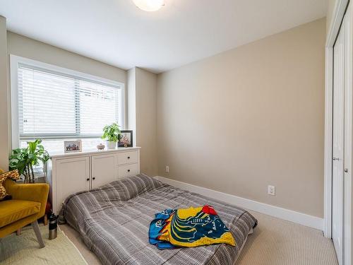 81-130 Colebrook Rd, Kamloops, BC - Indoor Photo Showing Bedroom